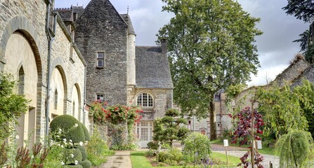 Château et jardin des Ravalet à Cherbourg © Lotharingia