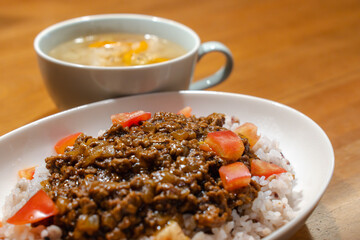 Dry curry dinner / ドライカレーの夕食
