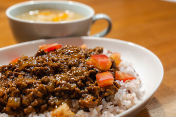 Dry curry dinner / ドライカレーの夕食
