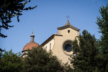 Obraz premium Collection of Rome photography featuring Vatican City, St. Peter’s Basilica, historic center, and romantic summer moments with couples exploring the Italian capital.