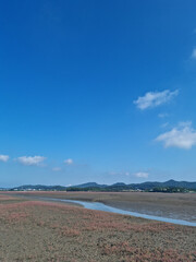 This is a view of Korea's west coast with chilmyuncho.