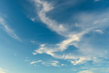 夏の空　夕暮れの時の空と雲250