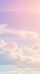 Obraz premium A pastel-toned sky, filled with fluffy clouds, displays a serene and peaceful ambiance.