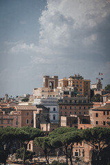 Obraz premium Collection of Rome photography featuring Vatican City, St. Peter’s Basilica, historic center, and romantic summer moments with couples exploring the Italian capital.