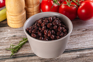 Canned black beans in the bowk