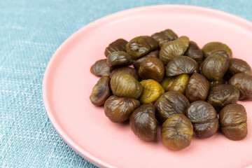 The boiled chestnuts on the plate