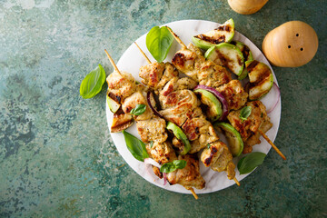 Chicken skewers with zucchini