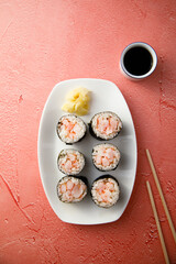 Maki rolls with shrimp and ginger