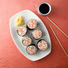 Maki rolls with shrimp and ginger