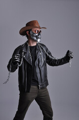 vaqueiro caveira com correntes de horror celebra dia das bruxas macabro 