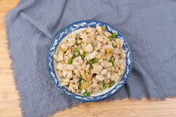 The stir-fried diced lotus root on the plate