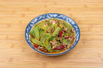 Spicy and sour shredded pork with lettuce