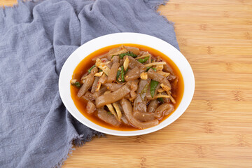 The stir-fried konjac on the plate