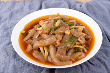 The stir-fried konjac on the plate