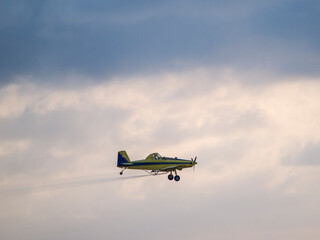 Fumigando plane. AIR FUMIGATION. Fumigating in the Ebro Delta
