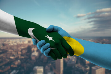 Shaking hands Pakistan and_Palau
