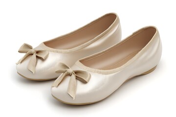 Obraz premium Elegant cream ballet flats adorned with delicate bows offer timeless style and comfort for any occasion, perfect for fashion-forward individuals seeking chic footwear.
