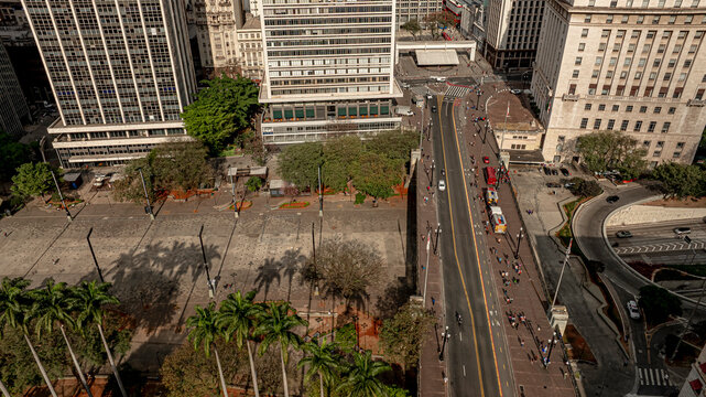 Vale do Anhangaba&uacute; and Patriarca Bridge &mdash; S&atilde;o Paulo Downtown Aerial View