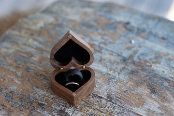 Wedding details from a beautiful barn wedding © sarah