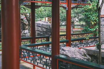 中国庭園 燕趙園、中国の庭園と歴史的建造物を模様した建物、鳥取、日本