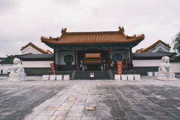 中国庭園 燕趙園、中国の庭園と歴史的建造物を模様した建物、鳥取、日本