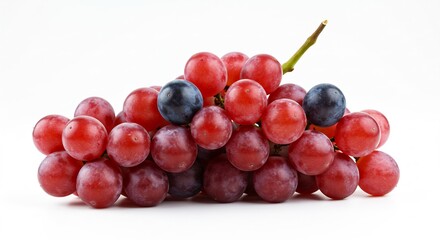 Fototapeta premium 瑞々しい赤と紫の葡萄 白背景で輝く粒々. AI Generated