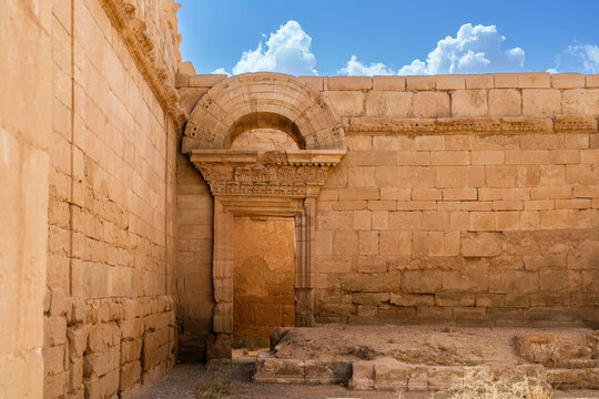 Ruins of the main temple of Hatra in Iraq