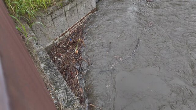 Fiume in piena