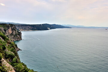 Blick vom Rilkeweg auf den Golf von Triest