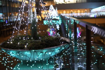 クリスマスのイルミネーション・植木鉢のデコレーション　