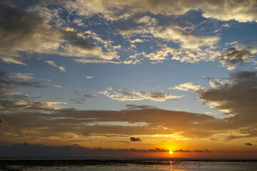 SUNDOWN IN TRAWANGAN