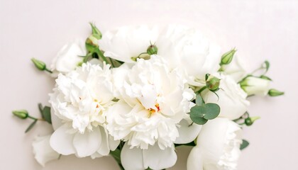 Fototapeta premium Elegant white flowers bouquet