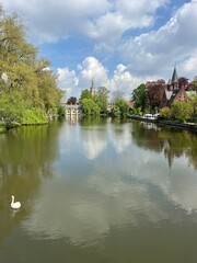 Obraz premium Minnewaterpark (Lake of Love Park) in Bruges, Belgium 