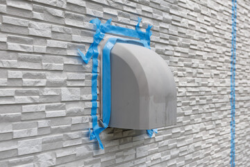 シール工事の換気フードをマスキング