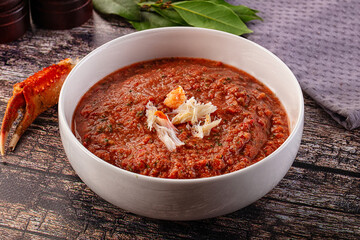 Tomato gazpacho soup with crab