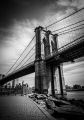 Naklejka premium Brooklyn Bridge Tower and Cables, Black and White