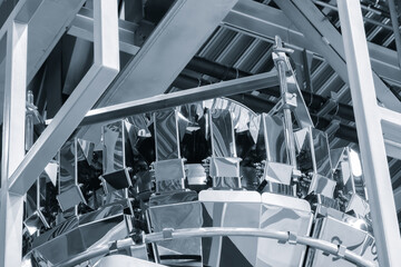 Industrial bulk product filling machine from bottom to top in industrial food factory