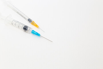 注射器　白バック