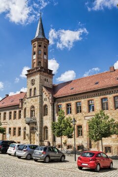 k&ouml;nnern, deutschland - altes rathaus mit uhrturm