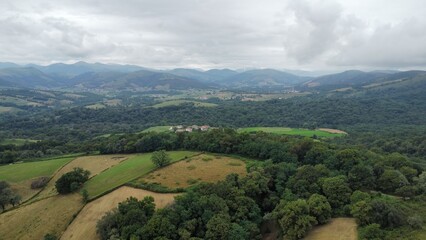 Prise aérienne de collines