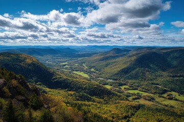 Naklejka premium Catskills Mountains Fall Foliage Hike. A Scenic Landscape of Mountain and Nature