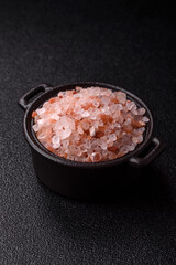 Salt pink Himalayan large crystals as food, for baths or aromatherapy. Pink salt