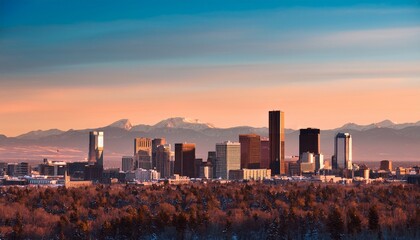 Fototapeta premium minimalist denver skyline against a background of mountains