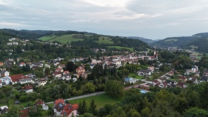 Fototapeta premium Aspang-Markt am Wechsel, Niederösterreich, Luftaufnahme 