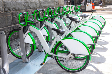 Obraz premium Bicycles parked at a rental station in Norway during a sunny day