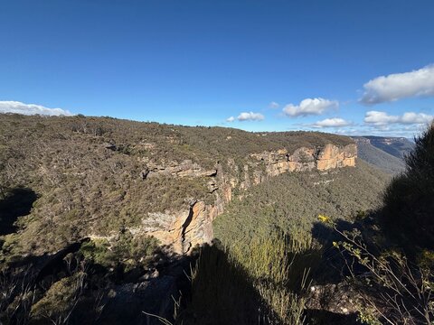 Panoramic Valley and Escarpment Views from Cahill's Lookout in the Blue Mountains