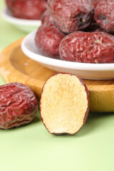Xinjiang Red Jujube Dates Fresh and Dried Chinese Superfruit Cross Section Display