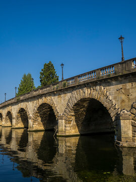 Maidenhead Bridge, River Thames, Berkshire, UK.