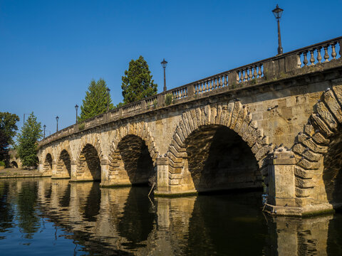 Maidenhead Bridge, River Thames, Berkshire, UK.