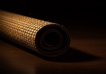 優雅に巻かれた美しい竹のロールマット